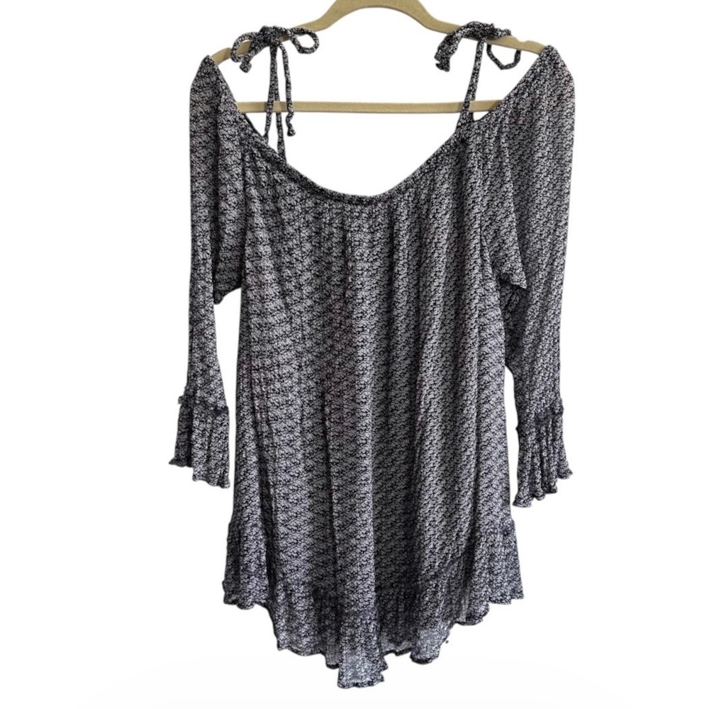Lucky Brand Women 2X Blue Floral Cold Shoulder Ruffle Bell Sleeve Blouse | 0215